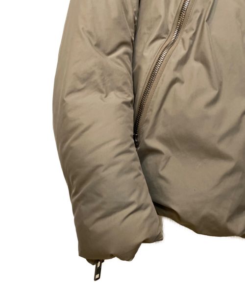 Maison Margiela（メゾンマルジェラ）Maison Margiela (メゾンマルジェラ) 09AW 5ZIP DOWN JACKET/Archive カーキ サイズ:44の古着・服飾アイテム