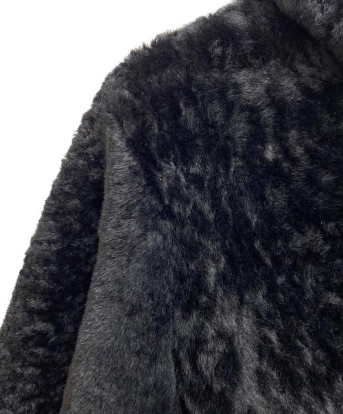 PRADA（プラダ）PRADA (プラダ) ムートンショートコート ブラック サイズ:40の古着・服飾アイテム