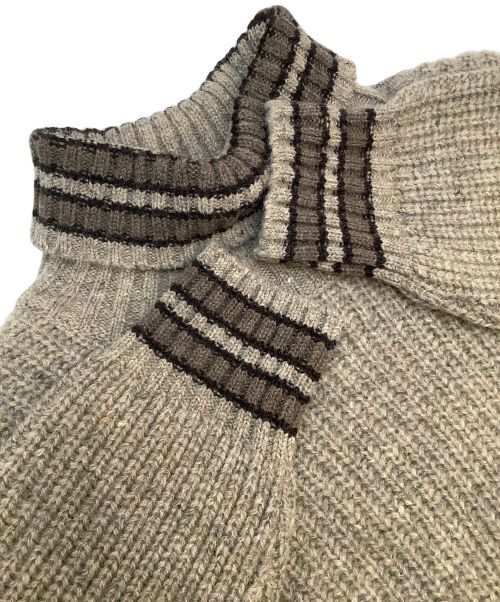BY GLADHAND（バイグラッドハンド）BY GLADHAND (バイグラッドハンド) COLLEGIATE - TURTLE NECK SWEATER ベージュ サイズ:Lの古着・服飾アイテム