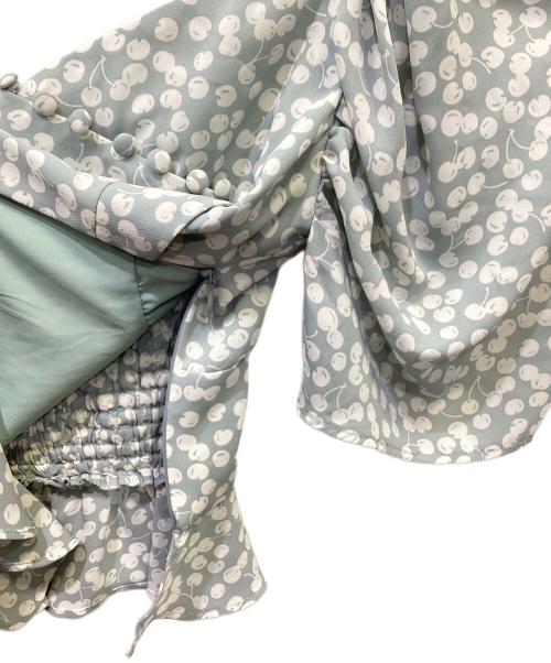 HER LIP TO（ハーリップトゥ）HER LIP TO (ハーリップトゥ) Cherry pattern Two piece グリーン サイズ:Sの古着・服飾アイテム