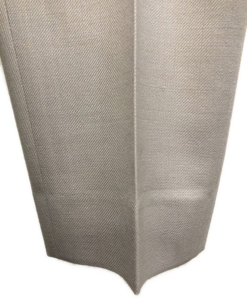 ebure（エブール）ebure (エブール) フォルテツイルテーパードパンツ グレー サイズ:３６の古着・服飾アイテム