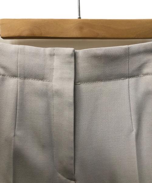 ebure（エブール）ebure (エブール) フォルテツイルテーパードパンツ グレー サイズ:３６の古着・服飾アイテム