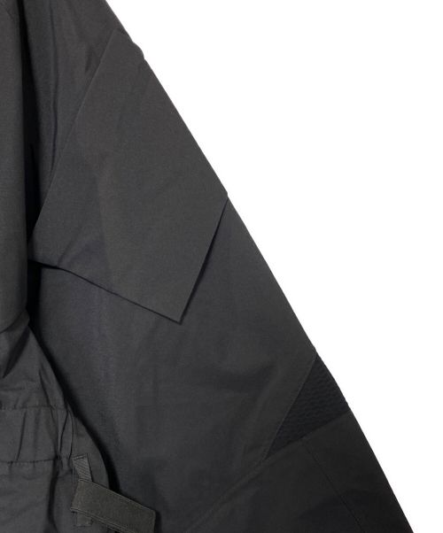 ACRONYM（アクロニウム）ACRONYM (アクロニウム) GORE-TEX RGD 3L PRO/GORE-TEX TOPO INTEROP JACKET ブラック サイズ:XLの古着・服飾アイテム
