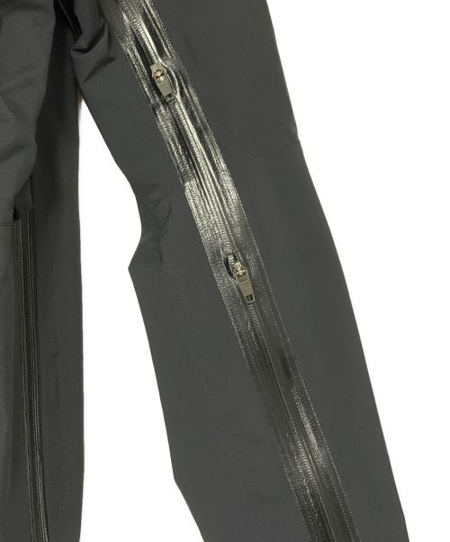 ACRONYM（アクロニウム）ACRONYM (アクロニウム) 3L Gore-Tex Pro Interops Jacket ブラック サイズ:XLの古着・服飾アイテム