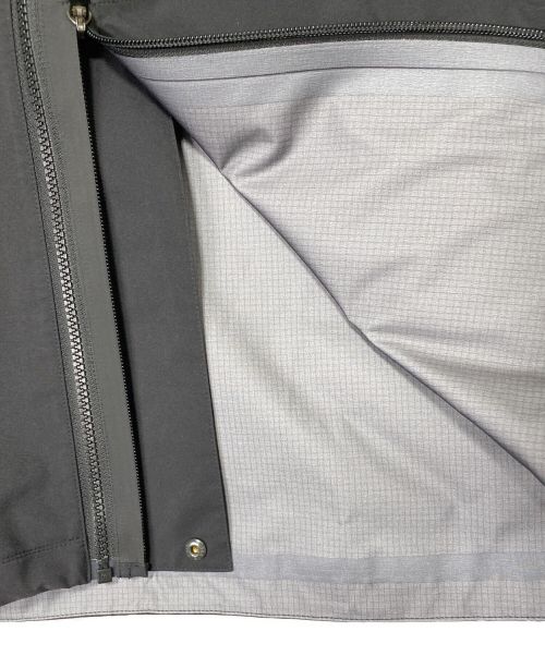 ACRONYM（アクロニウム）ACRONYM (アクロニウム) 3L GORE TEX PRO STEALTH JACKET ブラック サイズ:XLの古着・服飾アイテム