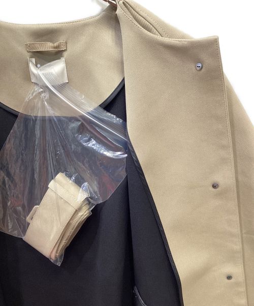 LE PHIL（ル フィル）LE PHIL (ル フィル) ライトボンディングケープジャケット ベージュの古着・服飾アイテム