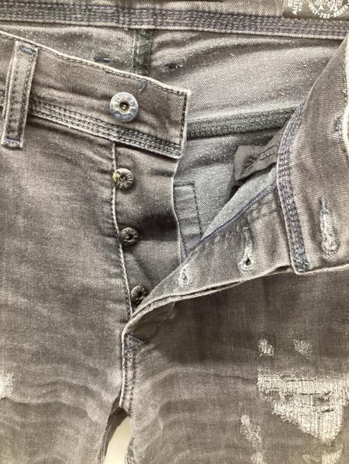 DIESEL D.N.A（ディーゼル ディーエヌエー）DIESEL D.N.A (ディーゼル ディーエヌエー) デニムパンツ グレー サイズ:68.5ｃｍ(W27)の古着・服飾アイテム