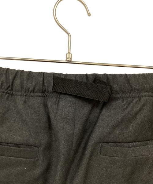 GRAMICCI（グラミチ）GRAMICCI (グラミチ) SOPHNET. (ソフネット) LORO PIANA EASY SLACKS ダークグレー サイズ:Sの古着・服飾アイテム