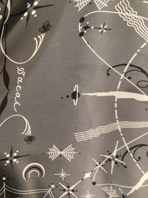 sacai（サカイ）sacai (サカイ) Dr.Woo (ドクターウー) Bandana T-shirt グレー サイズ:SIZE 2の古着・服飾アイテム