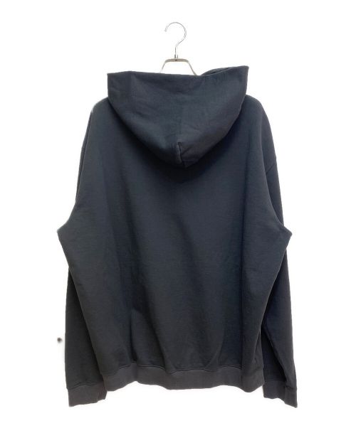 Maison Margiela（メゾンマルジェラ）Maison Margiela (メゾンマルジェラ) 反転ロゴ刺繍プルオーバーパーカー ブラック サイズ:Lの古着・服飾アイテム
