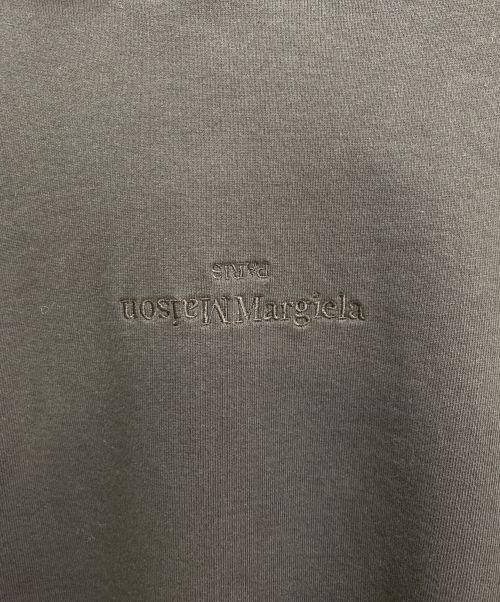 Maison Margiela（メゾンマルジェラ）Maison Margiela (メゾンマルジェラ) 反転ロゴ刺繍プルオーバーパーカー ブラック サイズ:Lの古着・服飾アイテム