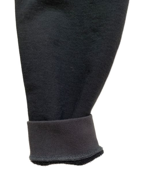 Maison Margiela（メゾンマルジェラ）Maison Margiela (メゾンマルジェラ) 反転ロゴ刺繍プルオーバーパーカー ブラック サイズ:Lの古着・服飾アイテム