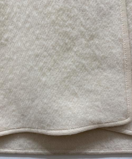 ELISABETH STRAY PEDERSEN（エリザベスストレイペダーセン）ELISABETH STRAY PEDERSEN (エリザベスストレイペダーセン) ショールカラーガウンコート アイボリー サイズ:SIZE XSの古着・服飾アイテム