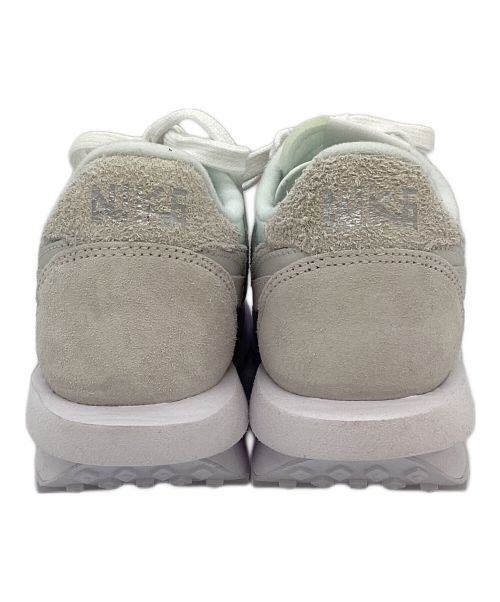 NIKE（ナイキ）NIKE (ナイキ) sacai (サカイ) スニーカー ホワイト サイズ:26の古着・服飾アイテム