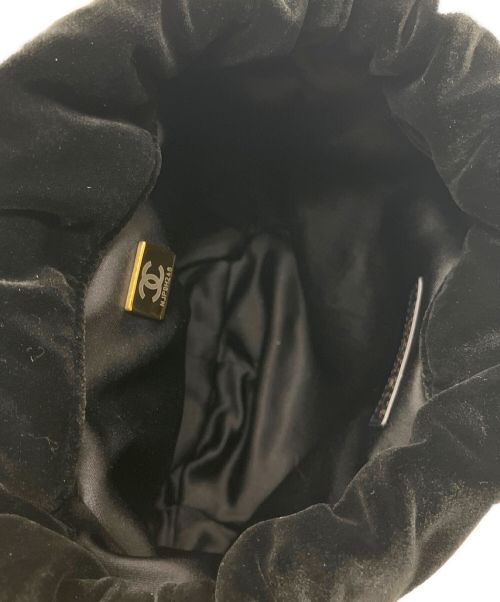 CHANEL（シャネル）CHANEL (シャネル) ベルベットドローストリングバッグ ブラック×シャンパンゴールド サイズ:-の古着・服飾アイテム