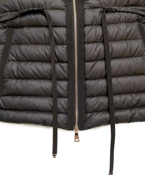 MONCLER（モンクレール）MONCLER (モンクレール) Padded Logo Patch Drawstring(ロゴパッチドローストリングジレ) ブラック サイズ:1の古着・服飾アイテム