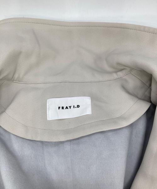 FRAY ID（フレイ アイディー）FRAY ID (フレイ アイディー) スタンドカラートレンチコート アイボリーの古着・服飾アイテム