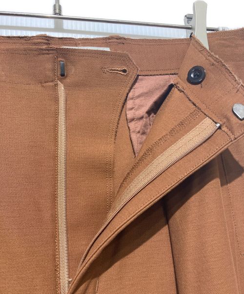 YOKE（ヨーク）YOKE (ヨーク) 1TUCK WIDE TROUSERS ブラウン サイズ:Sの古着・服飾アイテム
