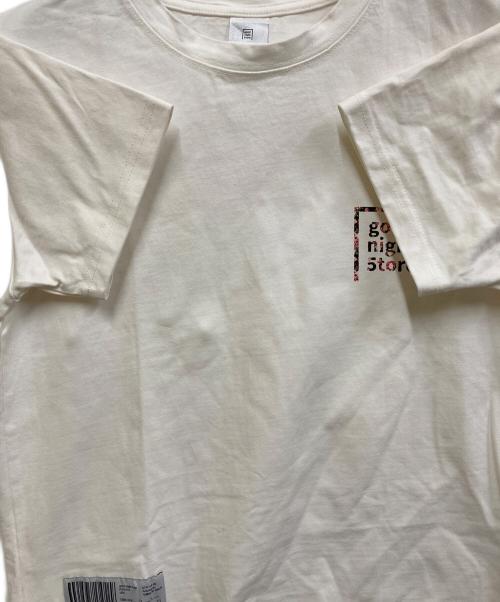 goodnight5tore（グッドナイトストア）goodnight5tore (グッドナイトストア) ロゴTシャツ ホワイト サイズ:SIZE Freeの古着・服飾アイテム