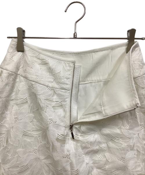 ANAYI（アナイ）ANAYI (アナイ) オーガンジー刺繍スカート ホワイト サイズ:SIZE 36の古着・服飾アイテム