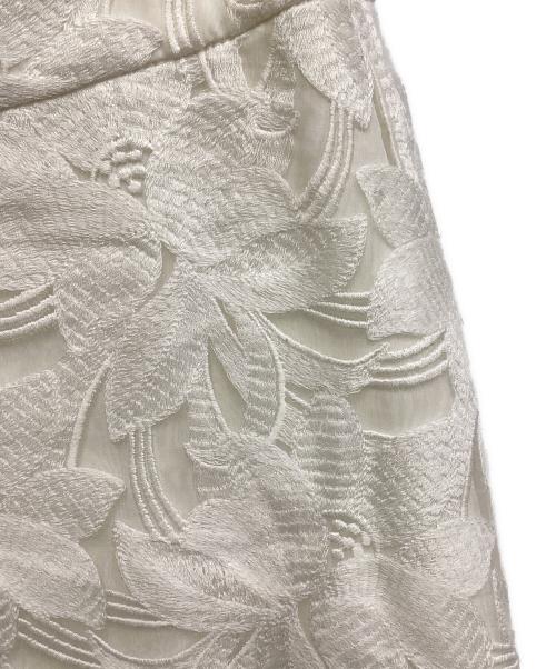 ANAYI（アナイ）ANAYI (アナイ) オーガンジー刺繍スカート ホワイト サイズ:SIZE 36の古着・服飾アイテム