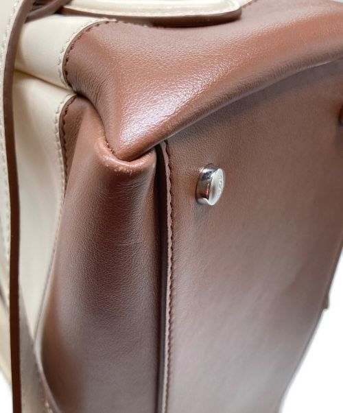 TOD'S（トッズ）TOD'S (トッズ) Dスタイリングバッグ アイボリーの古着・服飾アイテム