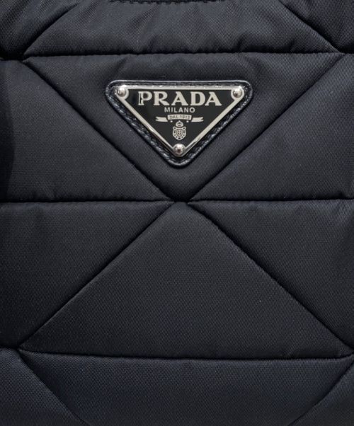 PRADA（プラダ）PRADA (プラダ) Re-Nylonパデッド ショルダーバッグ ブラック サイズ:-の古着・服飾アイテム