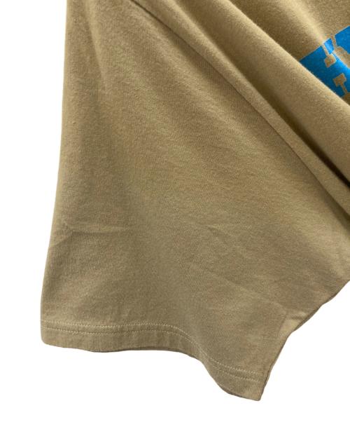 Hysteric Glamour（ヒステリックグラマー）Hysteric Glamour (ヒステリックグラマー) PLAY BOY (プレイボーイ) TELL ME MORE Tシャツ カーキ サイズ:XLの古着・服飾アイテム