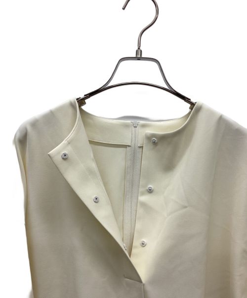 #Newans（ハッシュニュアンス）#Newans (ハッシュニュアンス) シュシュ付き2WAYカフスブラウス アイボリー サイズ:1の古着・服飾アイテム