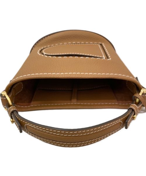 DELVAUX（デルヴォー）DELVAUX (デルヴォー) Pin Mini Bucket Surpique Vegetal - Ivory(キャメル サイズ:ミニの古着・服飾アイテム