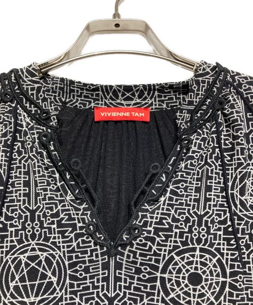 VIVIENNE TAM（ヴィヴィアンタム）VIVIENNE TAM (ヴィヴィアンタム) ブラウス ブラック サイズ:40の古着・服飾アイテム