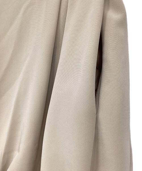 FOXEY NEWYORK（フォクシーニューヨーク）FOXEY NEWYORK (フォクシーニューヨーク) 裾フリルスカート ベージュ サイズ:40の古着・服飾アイテム