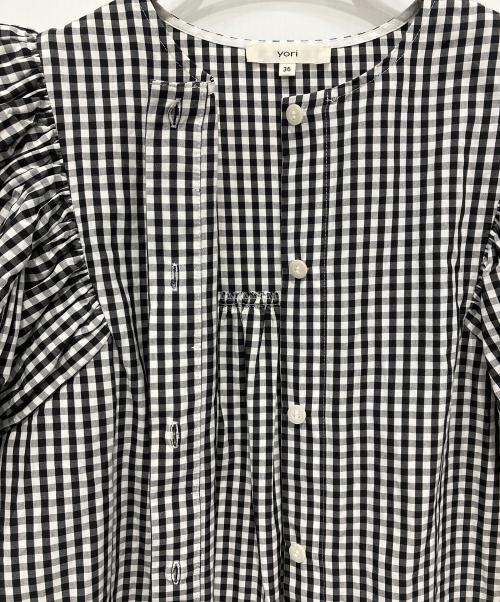 YORI（ヨリ）YORI (ヨリ) バルーンスリーブブラウス ブラック×ホワイト サイズ:36の古着・服飾アイテム