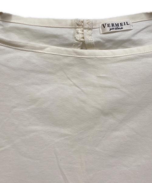 VERMEIL par iena（ヴェルメイユ パー イエナ）VERMEIL par iena (ヴェルメイユ パー イエナ) パール付きプルオーバー アイボリー サイズ:SIZE Freeの古着・服飾アイテム