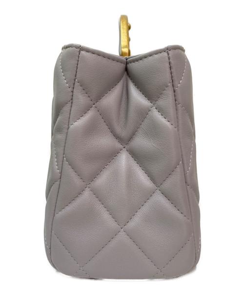 CHANEL（シャネル）CHANEL (シャネル) トップハンドルチェーンショルダーバッグ グレーの古着・服飾アイテム