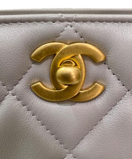 CHANEL（シャネル）CHANEL (シャネル) トップハンドルチェーンショルダーバッグ グレーの古着・服飾アイテム