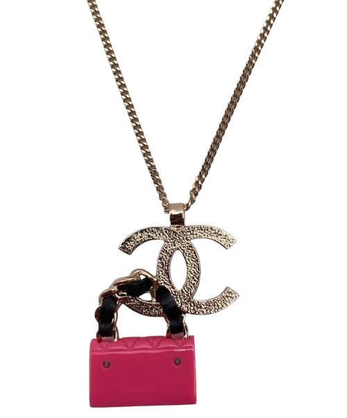 CHANEL（シャネル）CHANEL (シャネル) マトラッセバッグモチーフネックレス ピンク×ゴールドの古着・服飾アイテム