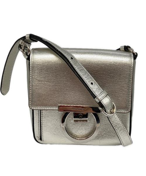 Salvatore Ferragamo（サルヴァトーレ フェラガモ）Salvatore Ferragamo (サルヴァトーレ フェラガモ) ガンチーニショルダーバッグ シルバーの古着・服飾アイテム