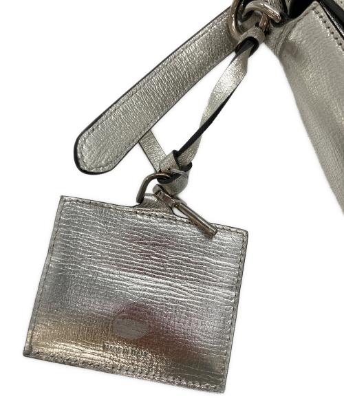 Salvatore Ferragamo（サルヴァトーレ フェラガモ）Salvatore Ferragamo (サルヴァトーレ フェラガモ) ガンチーニショルダーバッグ シルバーの古着・服飾アイテム