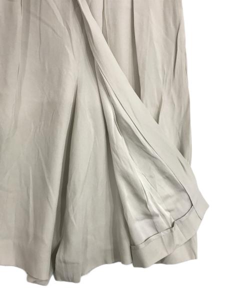 Martin Margiela4（マルタンマルジェラ 4）Martin Margiela4 (マルタンマルジェラ 4) タックハーフパンツ アイボリー サイズ:40の古着・服飾アイテム