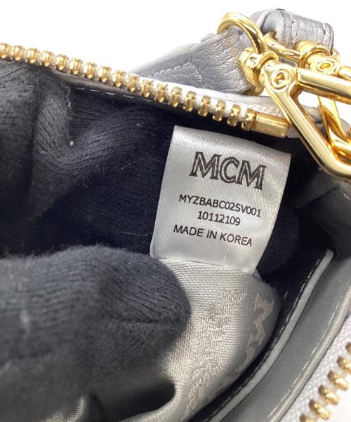 MCM（エムシーエム）MCM (エムシーエム) ショルダーポーチ シルバーの古着・服飾アイテム