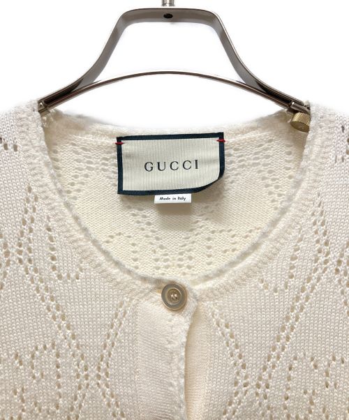 GUCCI（グッチ）GUCCI (グッチ) GGパーフォレーテッドクロップド カーディガン ホワイト サイズ:Mの古着・服飾アイテム