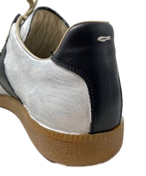 Maison Margiela（メゾンマルジェラ）Maison Margiela (メゾンマルジェラ) ペイント加工ジャーマントレーナー ブラック×ホワイト サイズ:42の古着・服飾アイテム