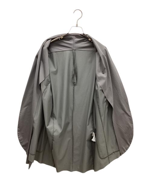 KAZUYUKI KUMAGAI ATTACHMENT（カズユキクマガイ アタッチメント）KAZUYUKI KUMAGAI ATTACHMENT (カズユキクマガイ アタッチメント) コンパクト天竺ストールカーディガン グレー サイズ:Mの古着・服飾アイテム