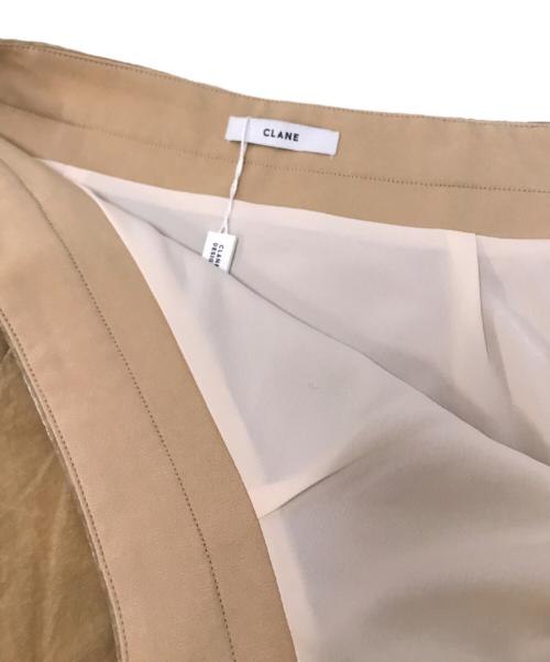CLANE（クラネ）CLANE (クラネ) VELVET SKIRT ベージュの古着・服飾アイテム