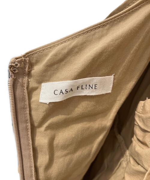 CASA FLINE（カーサフライン）CASA FLINE (カーサフライン) シャーリングワンピース ベージュ サイズ:不明の古着・服飾アイテム