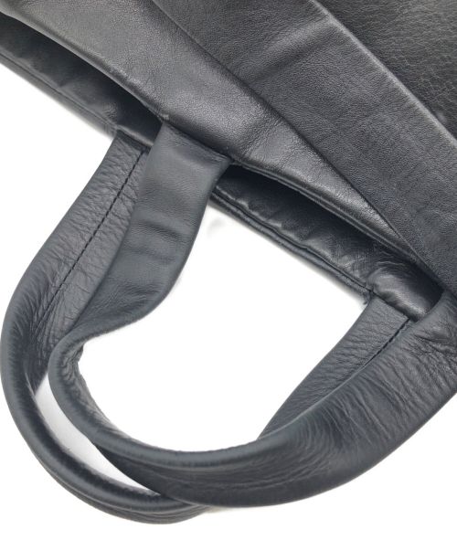 Aeta（アエタ）Aeta (アエタ) COW KIP LEATHER SHOULDER TOTE ブラックの古着・服飾アイテム
