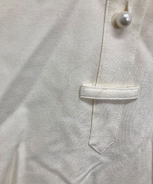 martinique（マルティニーク）martinique (マルティニーク) パールスキッパーブラウス アイボリー サイズ:SIZE 1の古着・服飾アイテム