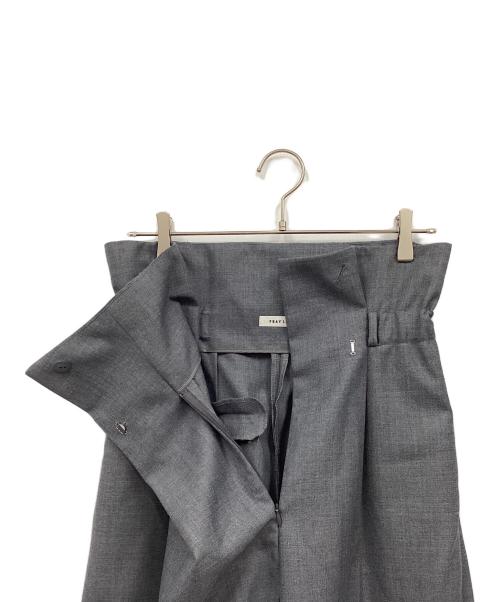 FRAY ID（フレイ アイディー）FRAY ID (フレイ アイディー) ハイウエストアシメワイドパンツ グレーの古着・服飾アイテム