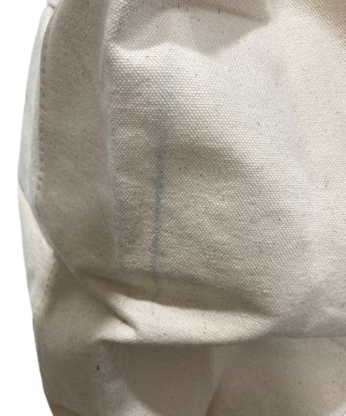PALMES（PALMES）PALMES (PALMES) キャンバストートバッグ アイボリーの古着・服飾アイテム